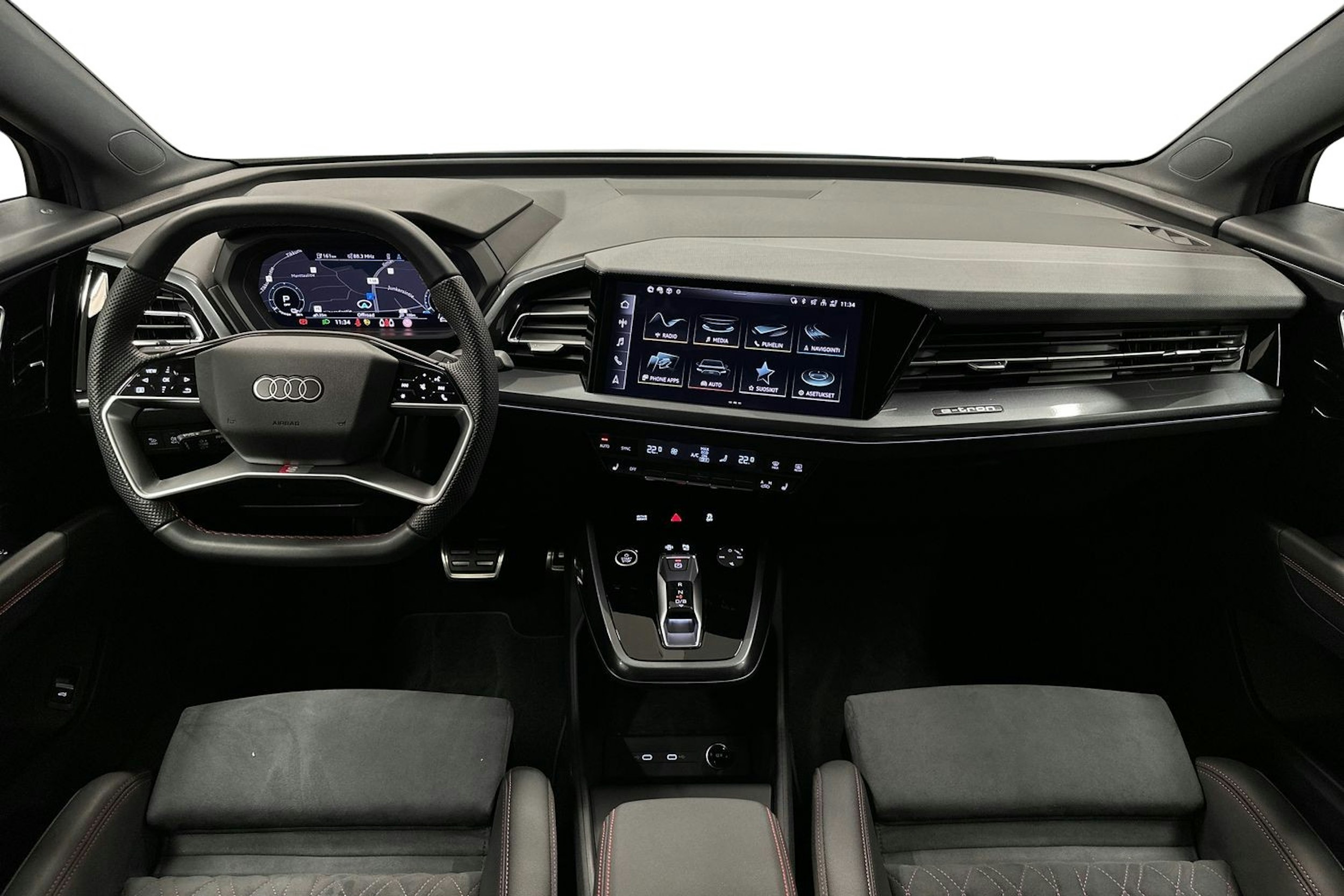 musta Audi Q4 e-tron 2024 kuva 9.