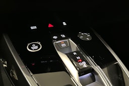 musta Audi Q4 e-tron 2024 kuva 22.
