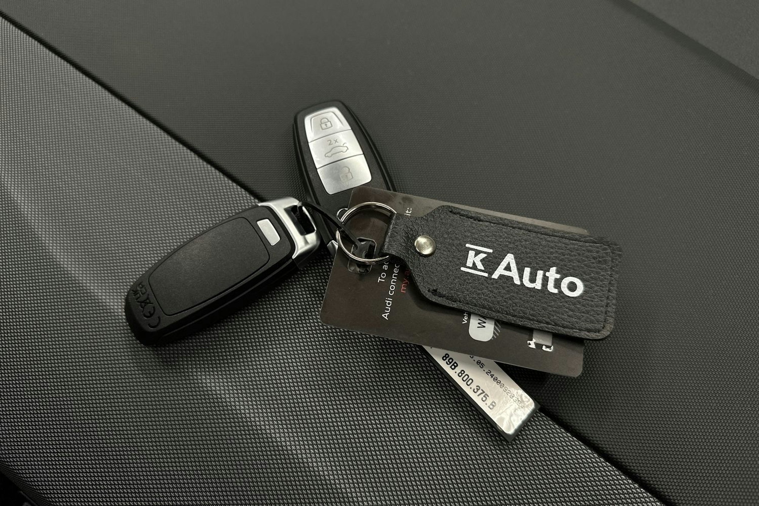 musta Audi Q4 e-tron 2024 kuva 30.