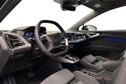 musta Audi Q4 e-tron 2024 kuva 7.