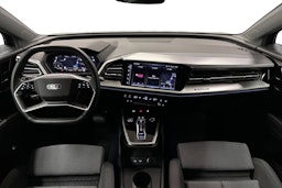 musta Audi Q4 e-tron 2024 kuva 9.