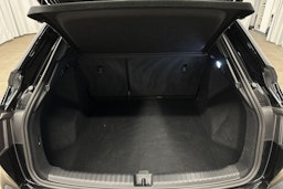 musta Audi Q4 e-tron 2024 kuva 14.