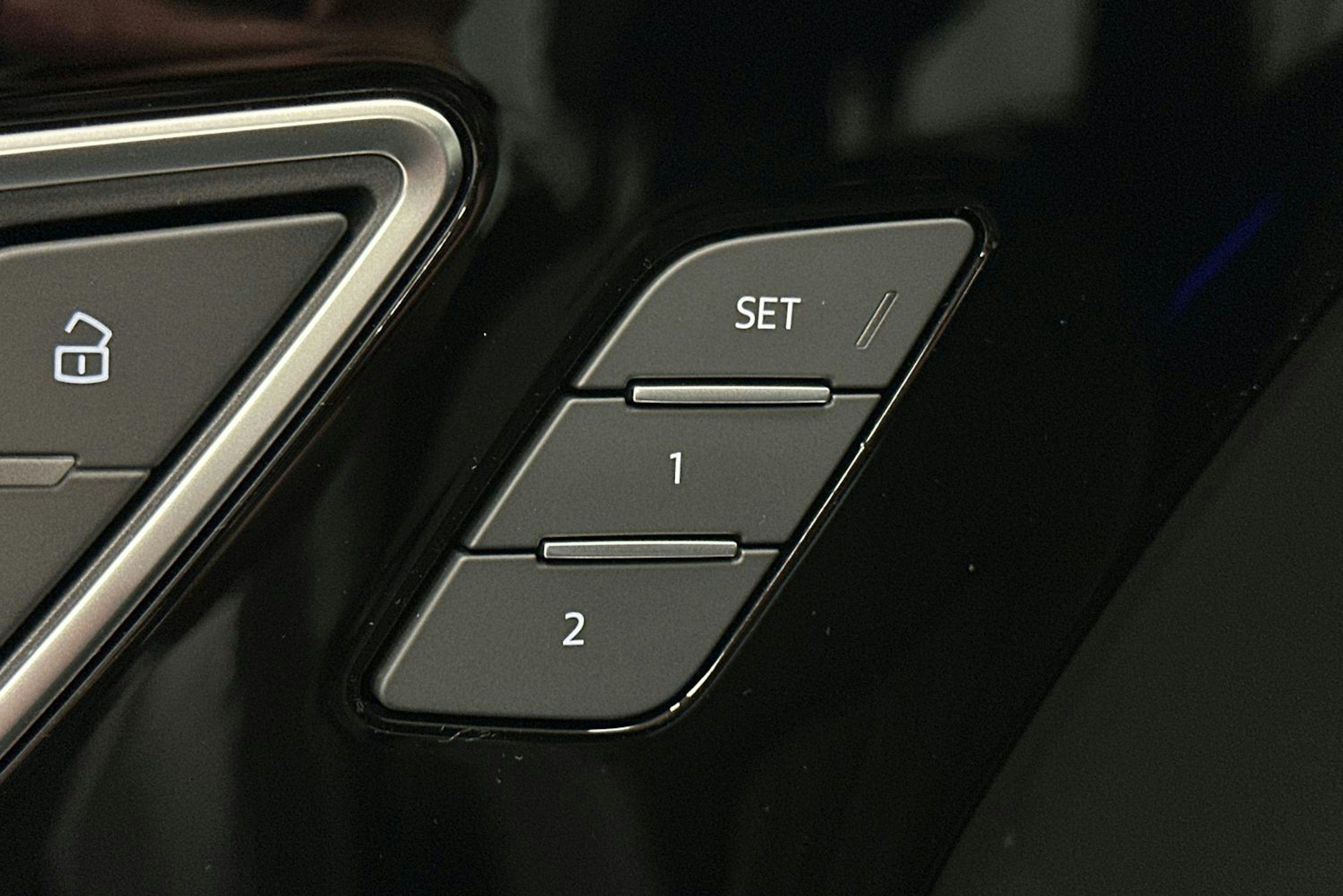 harmaa Audi Q4 e-tron 2024 kuva 19.