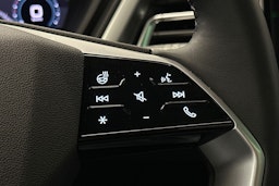 harmaa Audi Q4 e-tron 2024 kuva 22.