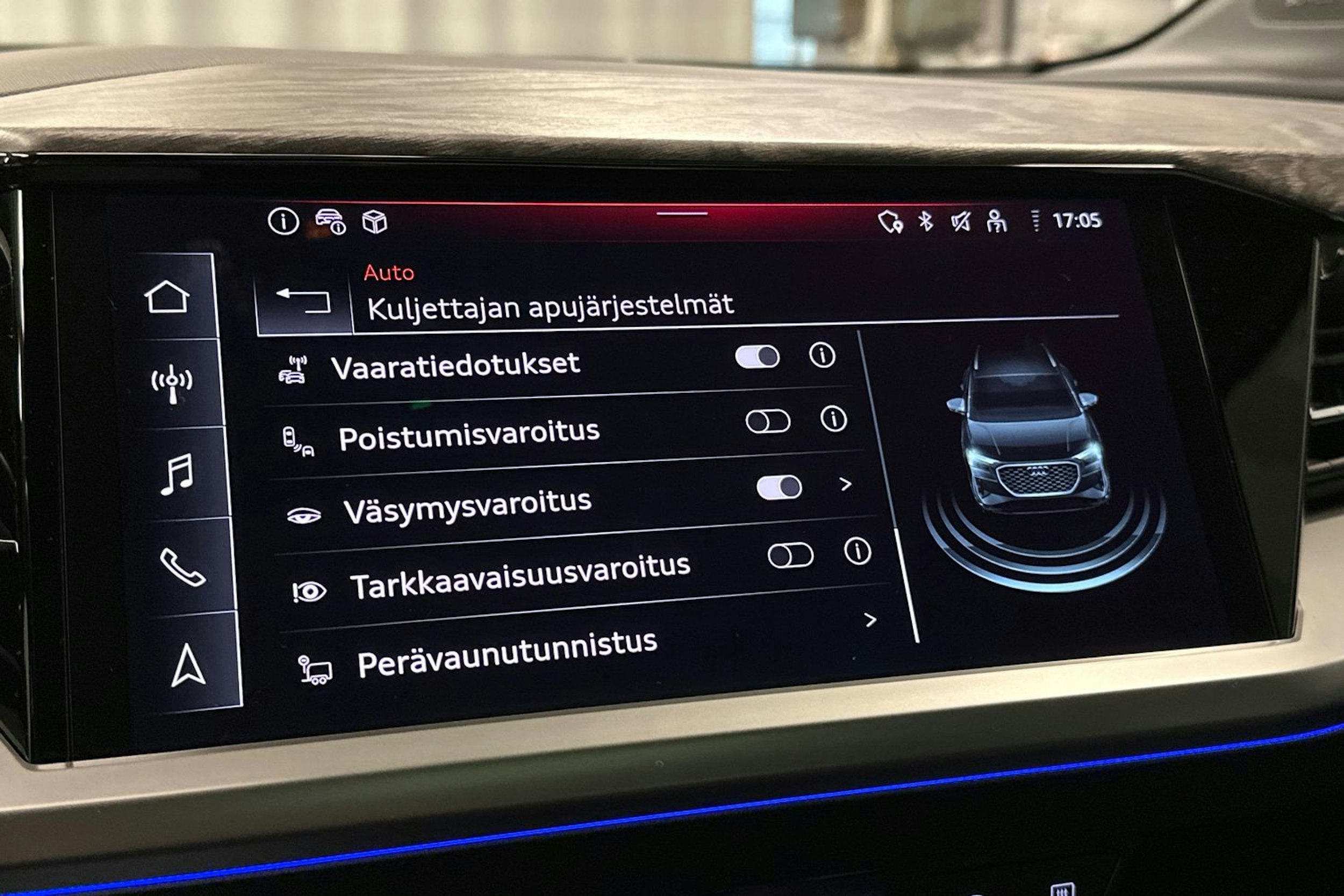 harmaa Audi Q4 e-tron 2024 kuva 34.