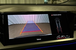 harmaa Audi Q4 e-tron 2024 kuva 35.
