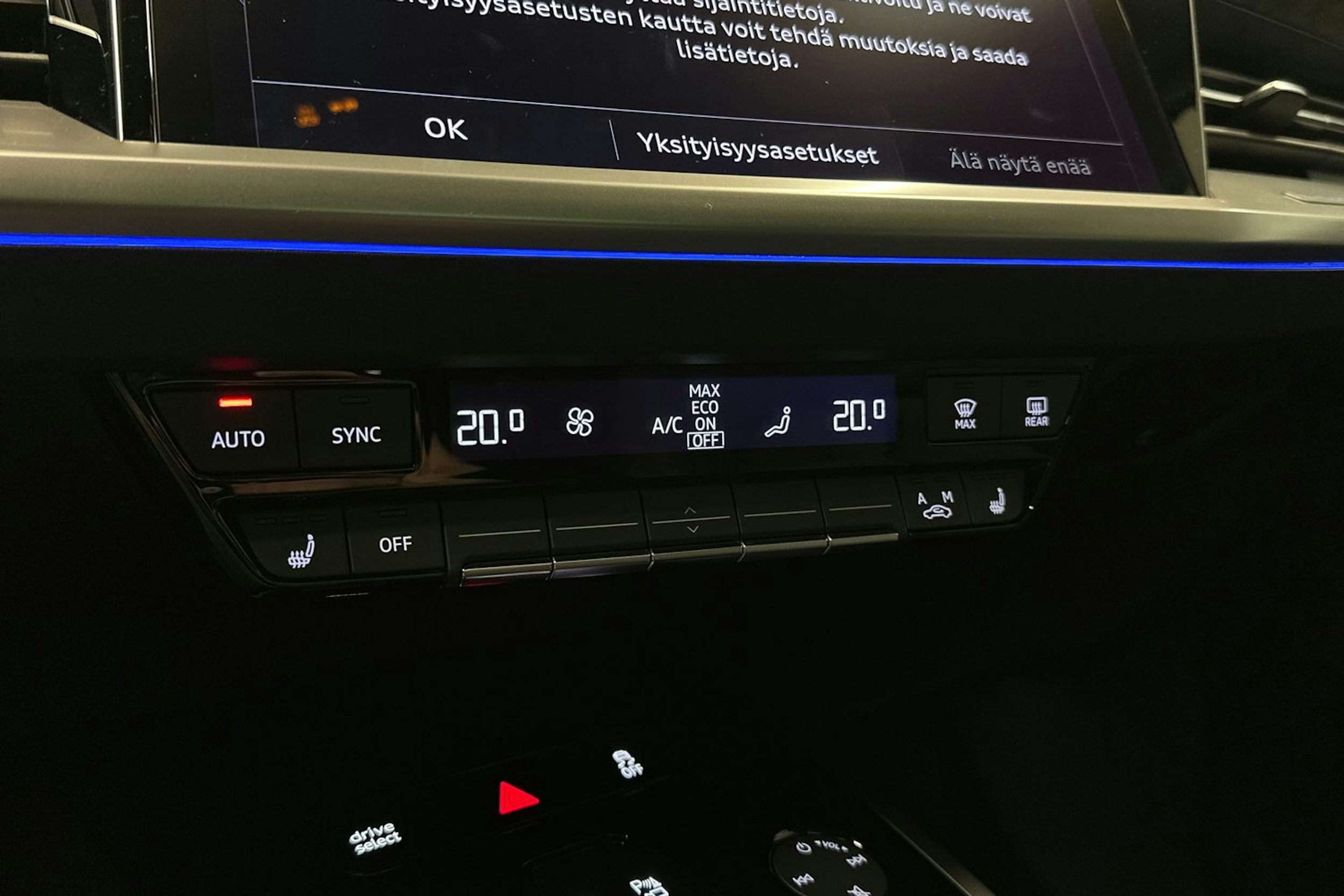 harmaa Audi Q4 e-tron 2024 kuva 36.
