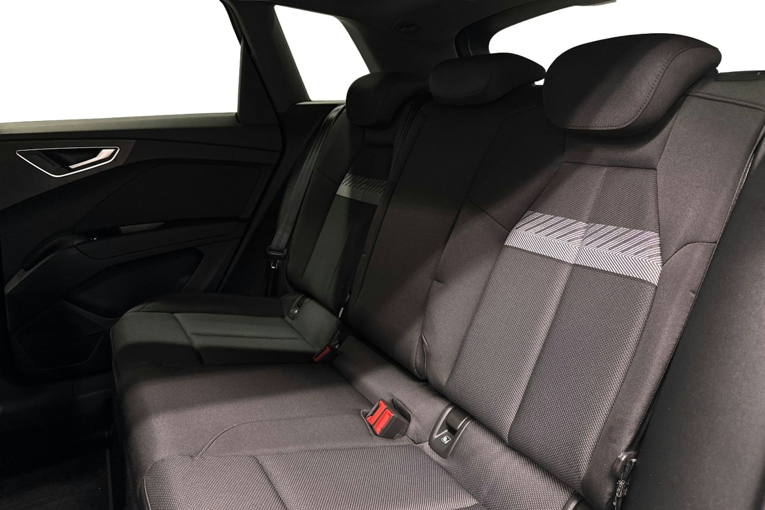 harmaa Audi Q4 e-tron 2024 kuva 10.