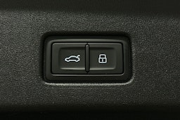 harmaa Audi Q4 e-tron 2024 kuva 15.