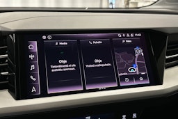 harmaa Audi Q4 e-tron 2024 kuva 23.