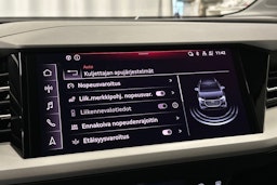 harmaa Audi Q4 e-tron 2024 kuva 27.