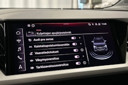 harmaa Audi Q4 e-tron 2024 kuva 28.