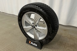 violetti Audi Q4 e-tron 2024 kuva 13.