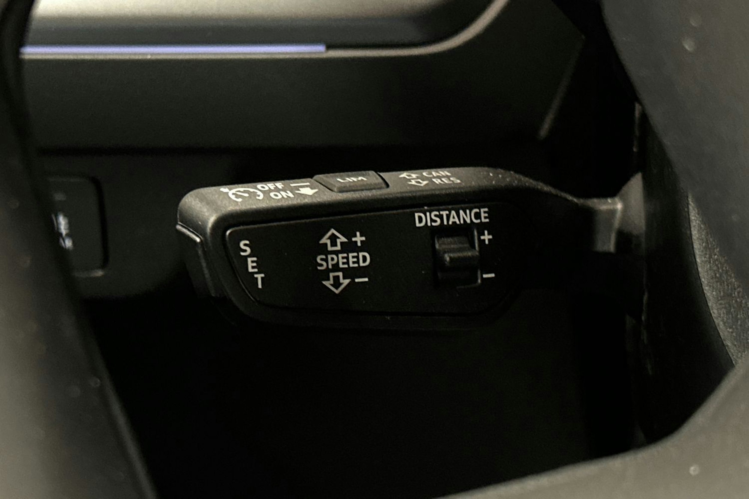 violetti Audi Q4 e-tron 2024 kuva 22.