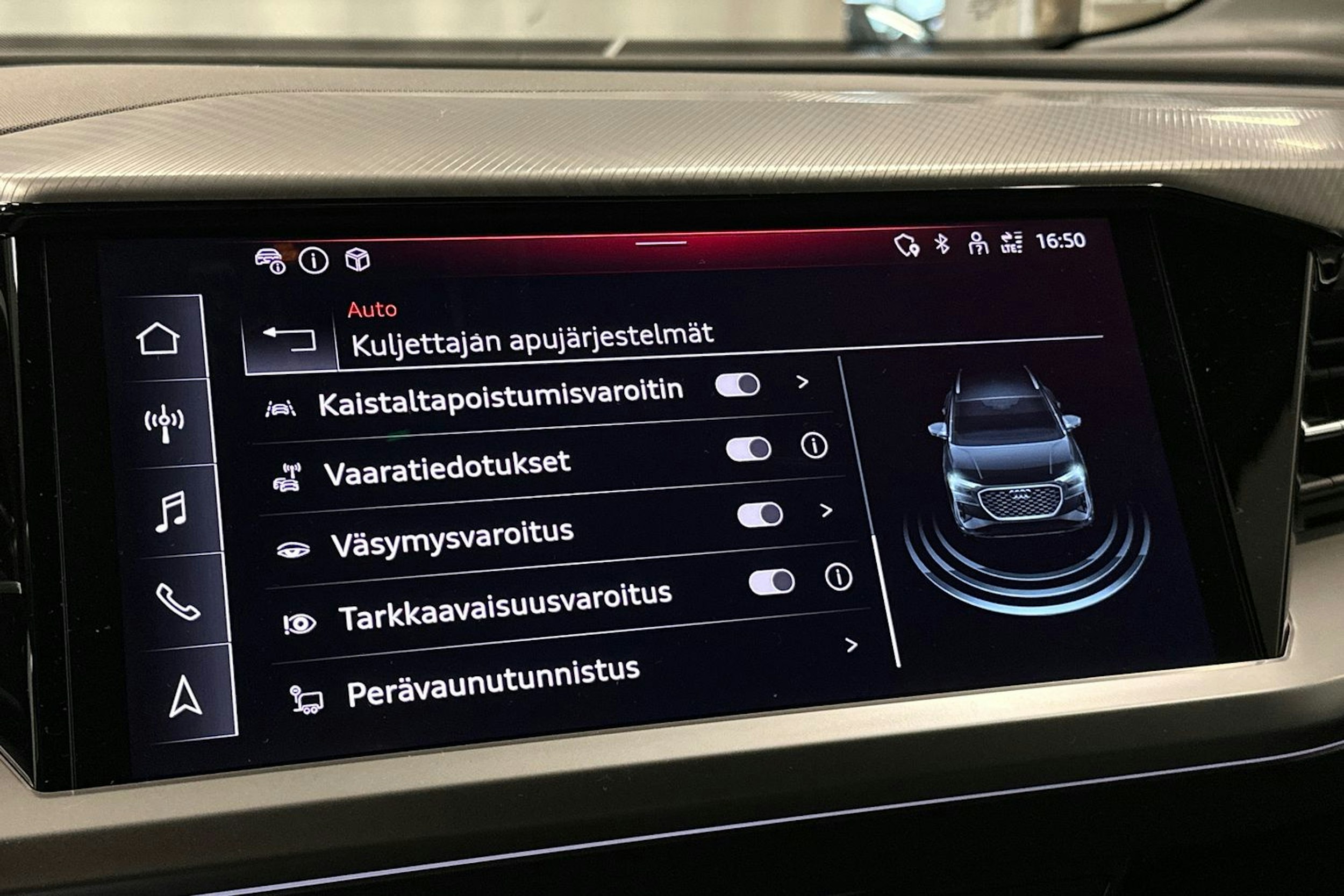 violetti Audi Q4 e-tron 2024 kuva 30.