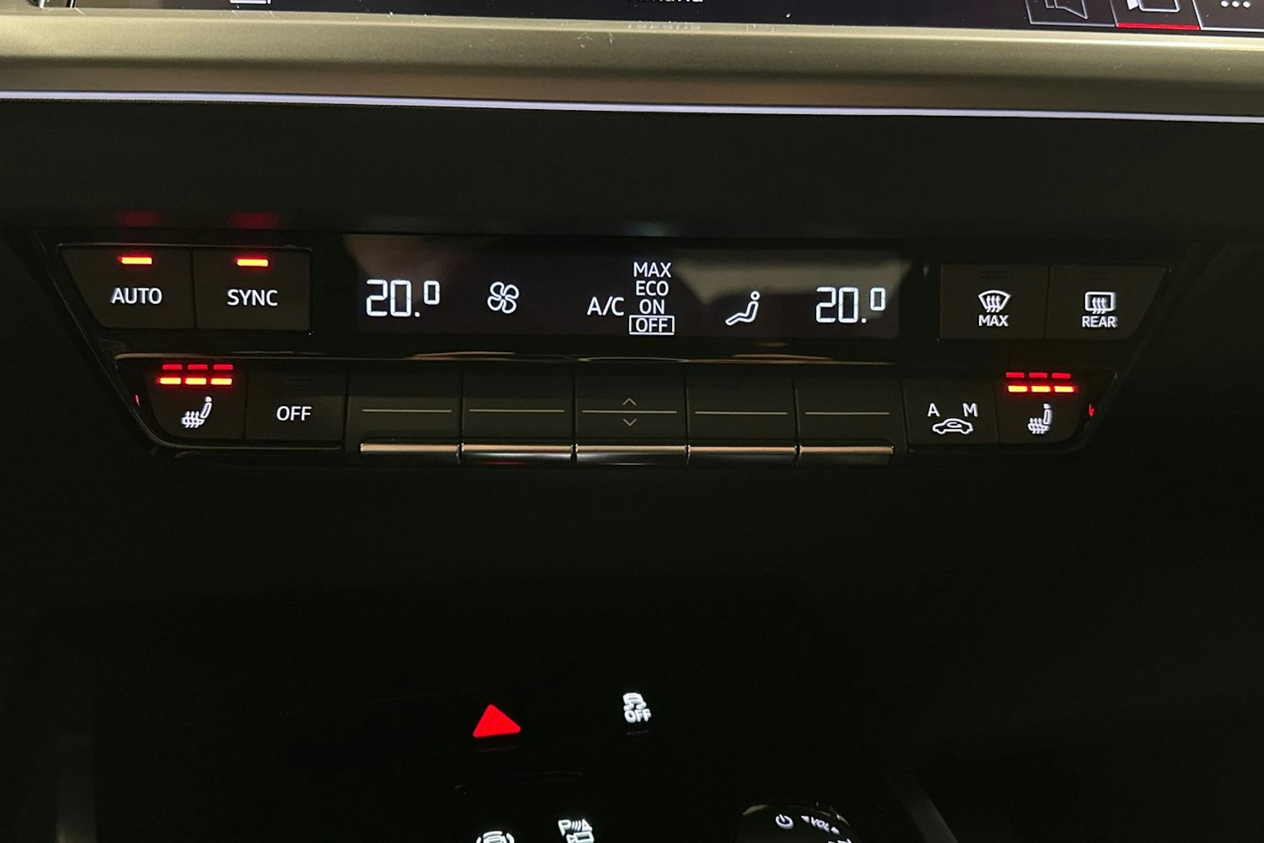 violetti Audi Q4 e-tron 2024 kuva 33.