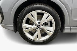 harmaa Audi Q4 e-tron 2024 kuva 9.