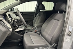 harmaa Audi Q4 e-tron 2024 kuva 13.
