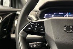 harmaa Audi Q4 e-tron 2024 kuva 15.