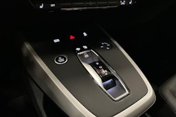 harmaa Audi Q4 e-tron 2024 kuva 20.