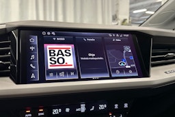 harmaa Audi Q4 e-tron 2024 kuva 22.