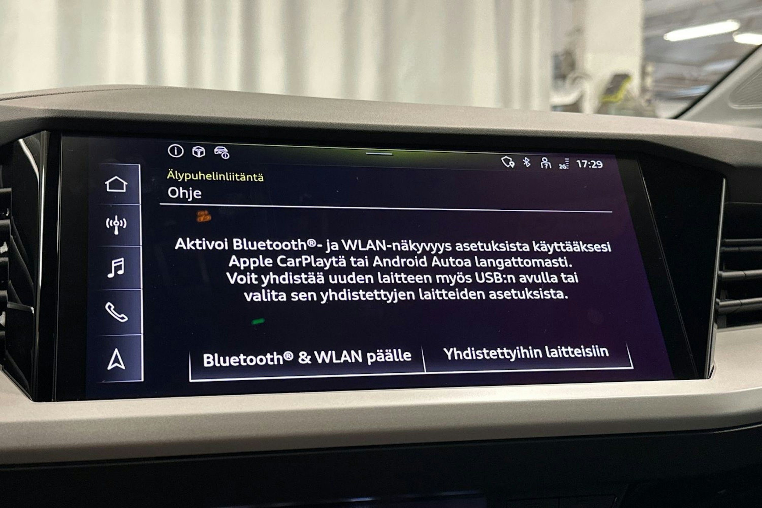 harmaa Audi Q4 e-tron 2024 kuva 29.