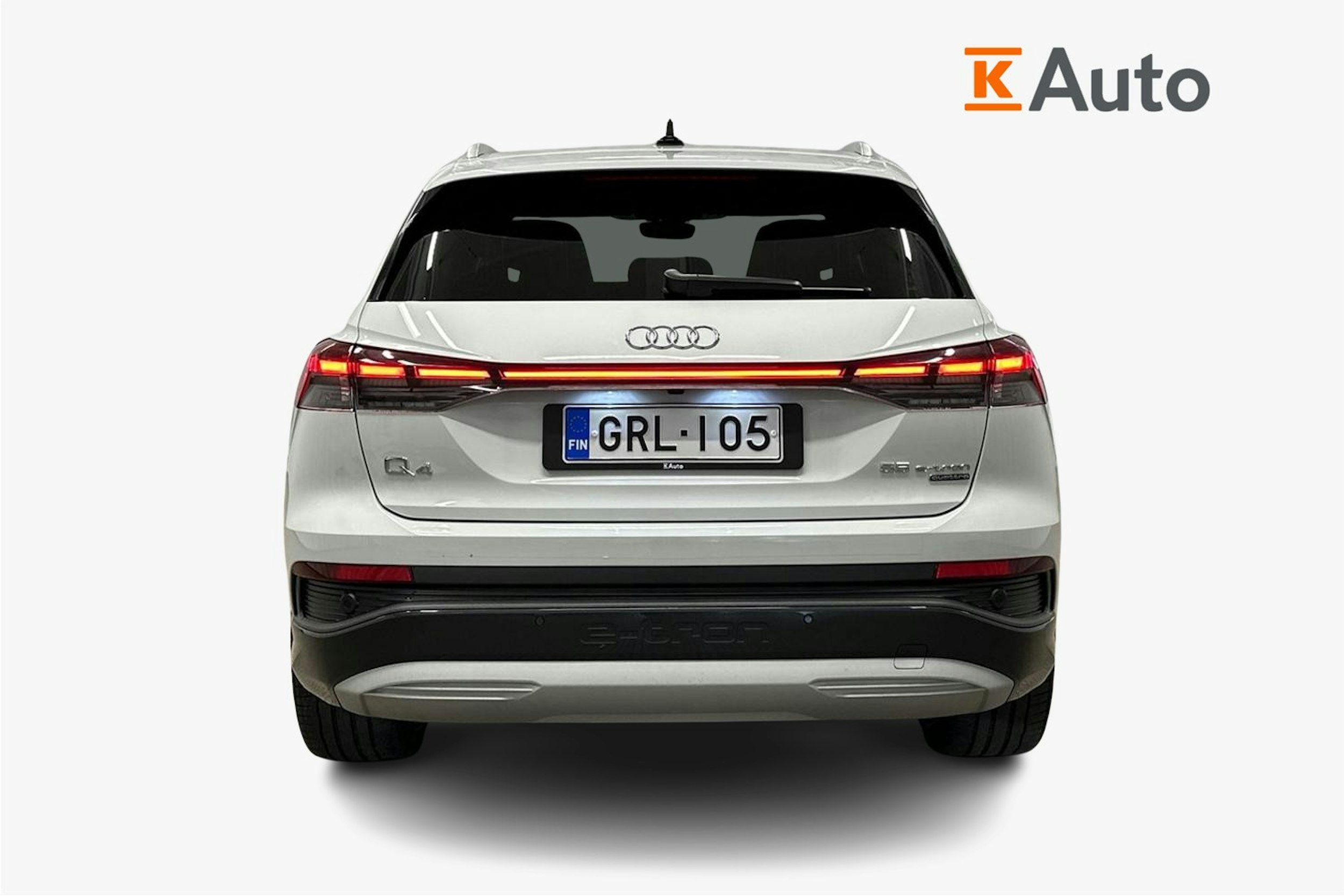 valkoinen Audi Q4 e-tron 2024 kuva 3.