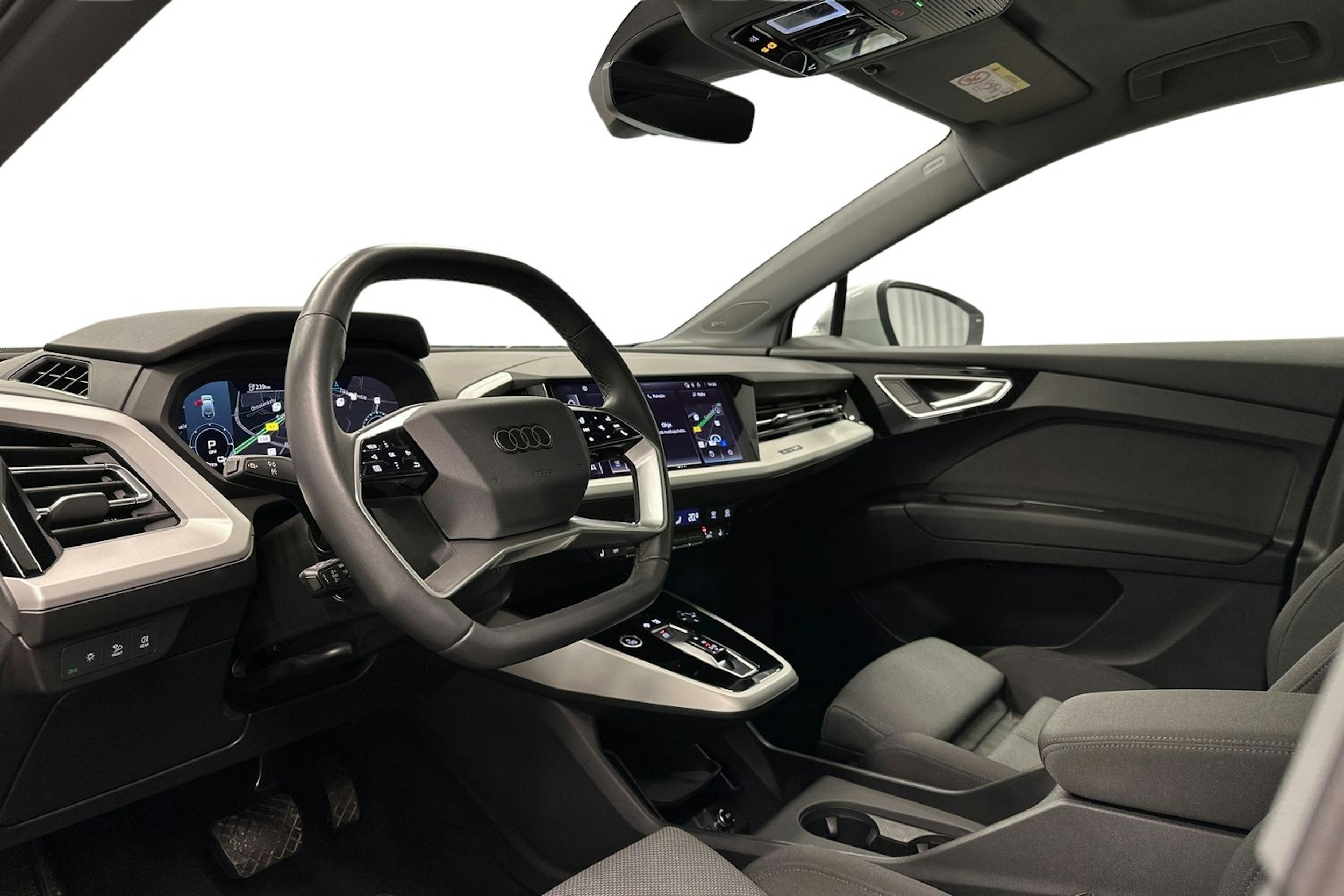 valkoinen Audi Q4 e-tron 2024 kuva 6.