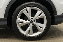 valkoinen Audi Q4 e-tron 2024 kuva 10.