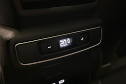 valkoinen Audi Q4 e-tron 2024 kuva 14.