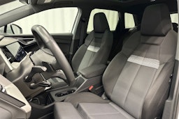 valkoinen Audi Q4 e-tron 2024 kuva 17.