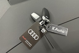 valkoinen Audi Q4 e-tron 2024 kuva 31.