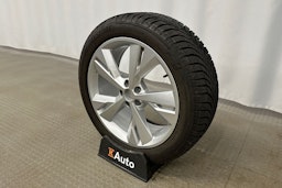 musta Audi Q4 e-tron 2024 kuva 12.