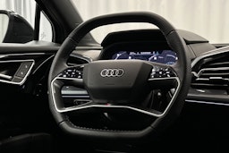 musta Audi Q4 e-tron 2024 kuva 17.