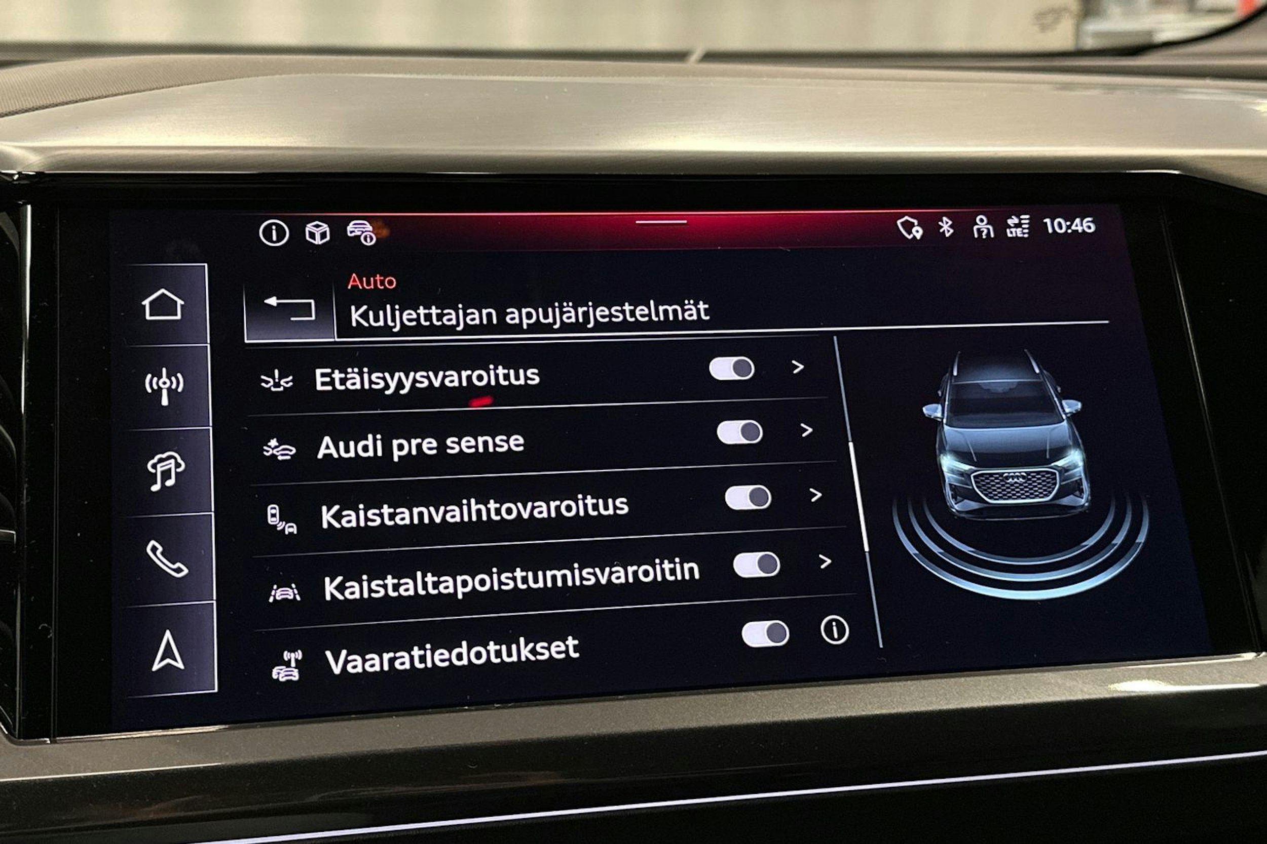musta Audi Q4 e-tron 2024 kuva 26.