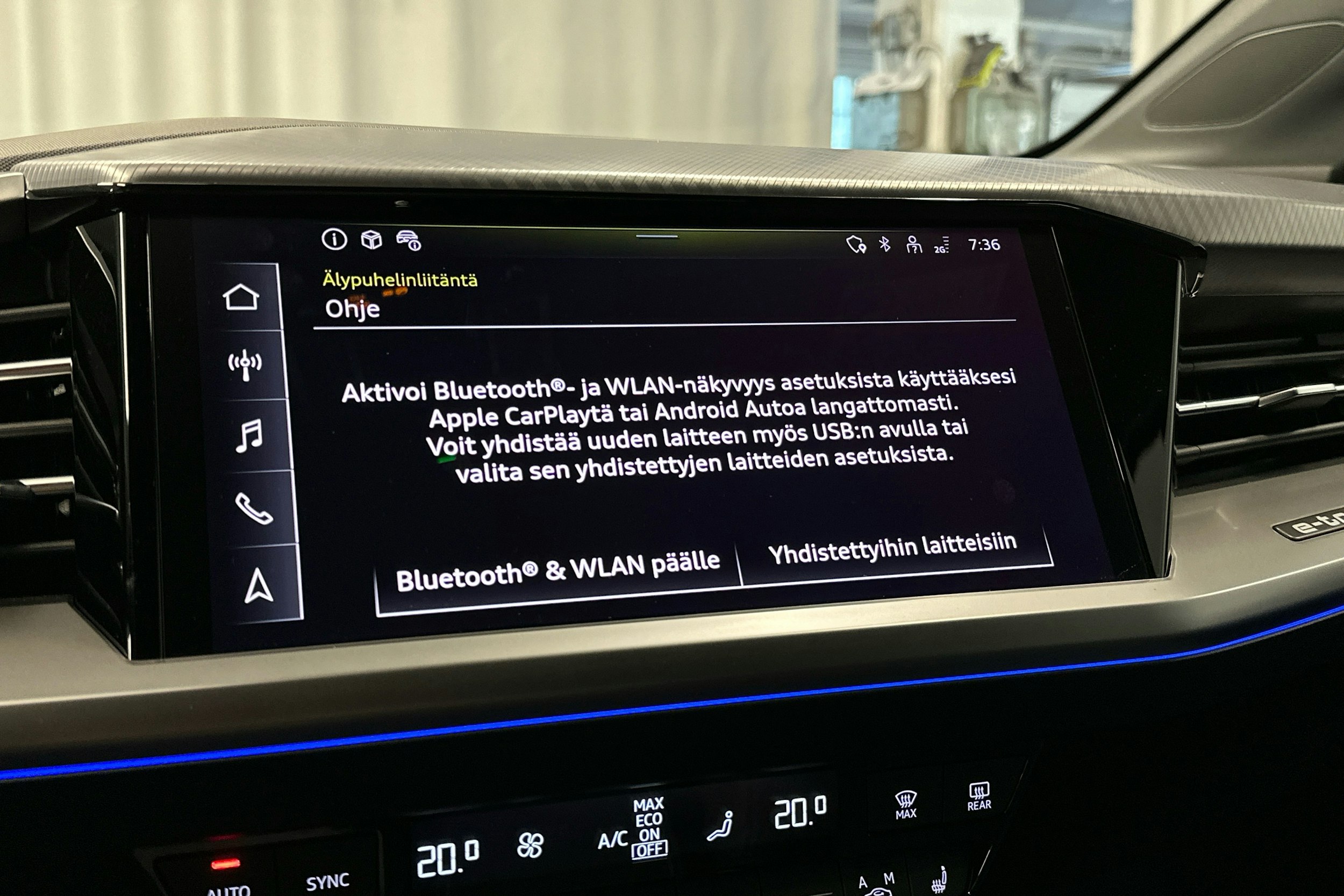 sininen Audi Q4 e-tron 2024 kuva 15.