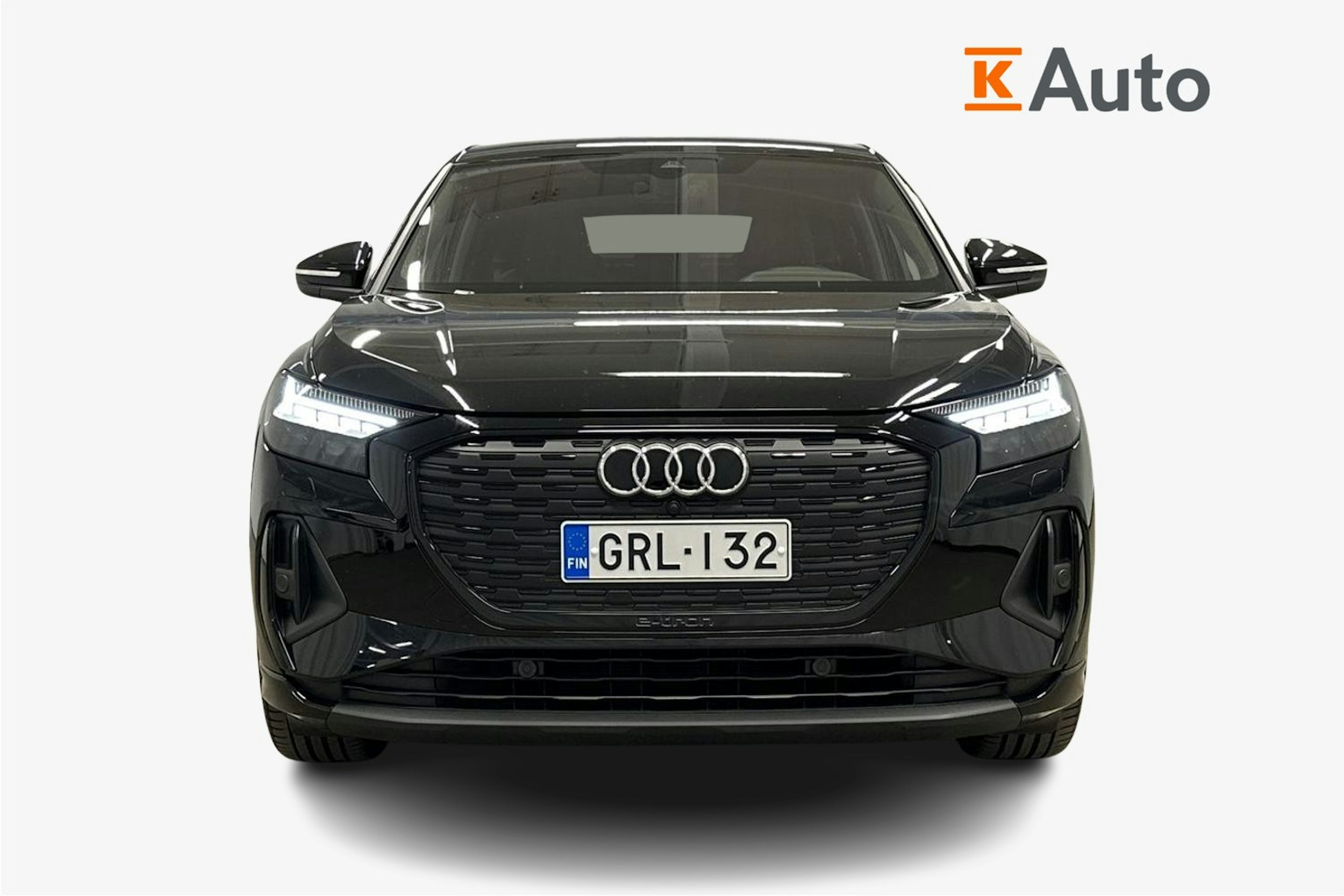 musta Audi Q4 e-tron 2024 kuva 4.
