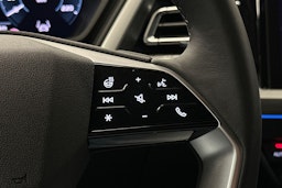musta Audi Q4 e-tron 2024 kuva 16.