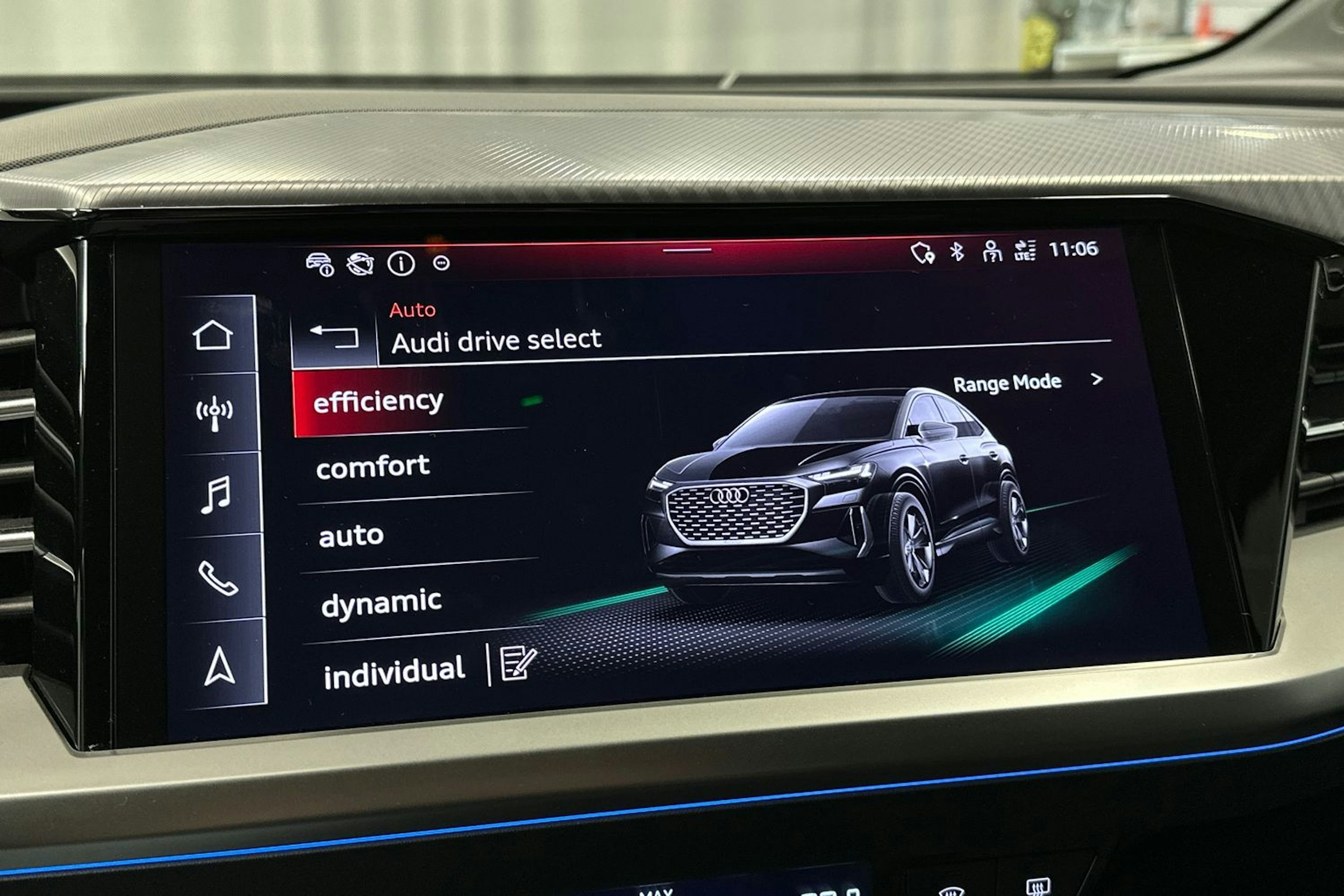 musta Audi Q4 e-tron 2024 kuva 22.
