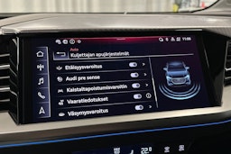 musta Audi Q4 e-tron 2024 kuva 26.