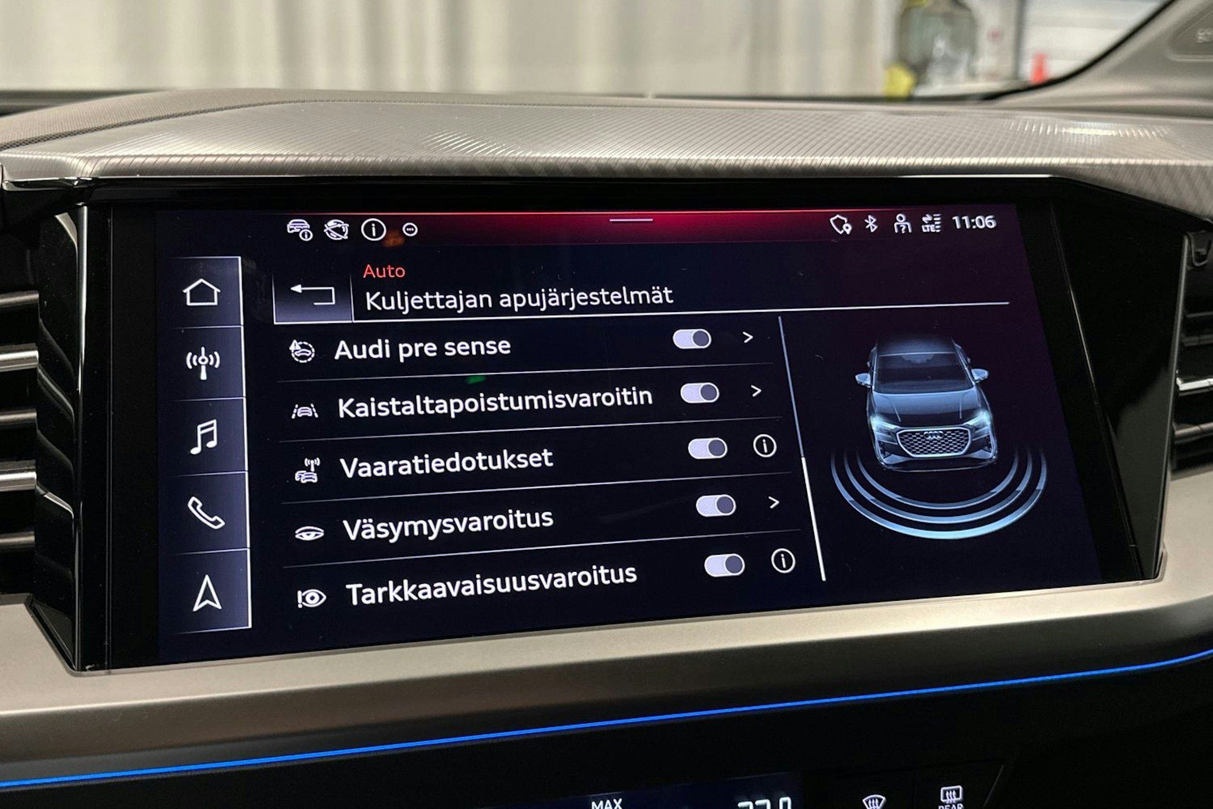 musta Audi Q4 e-tron 2024 kuva 27.