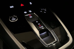 musta Audi Q4 e-tron 2024 kuva 29.