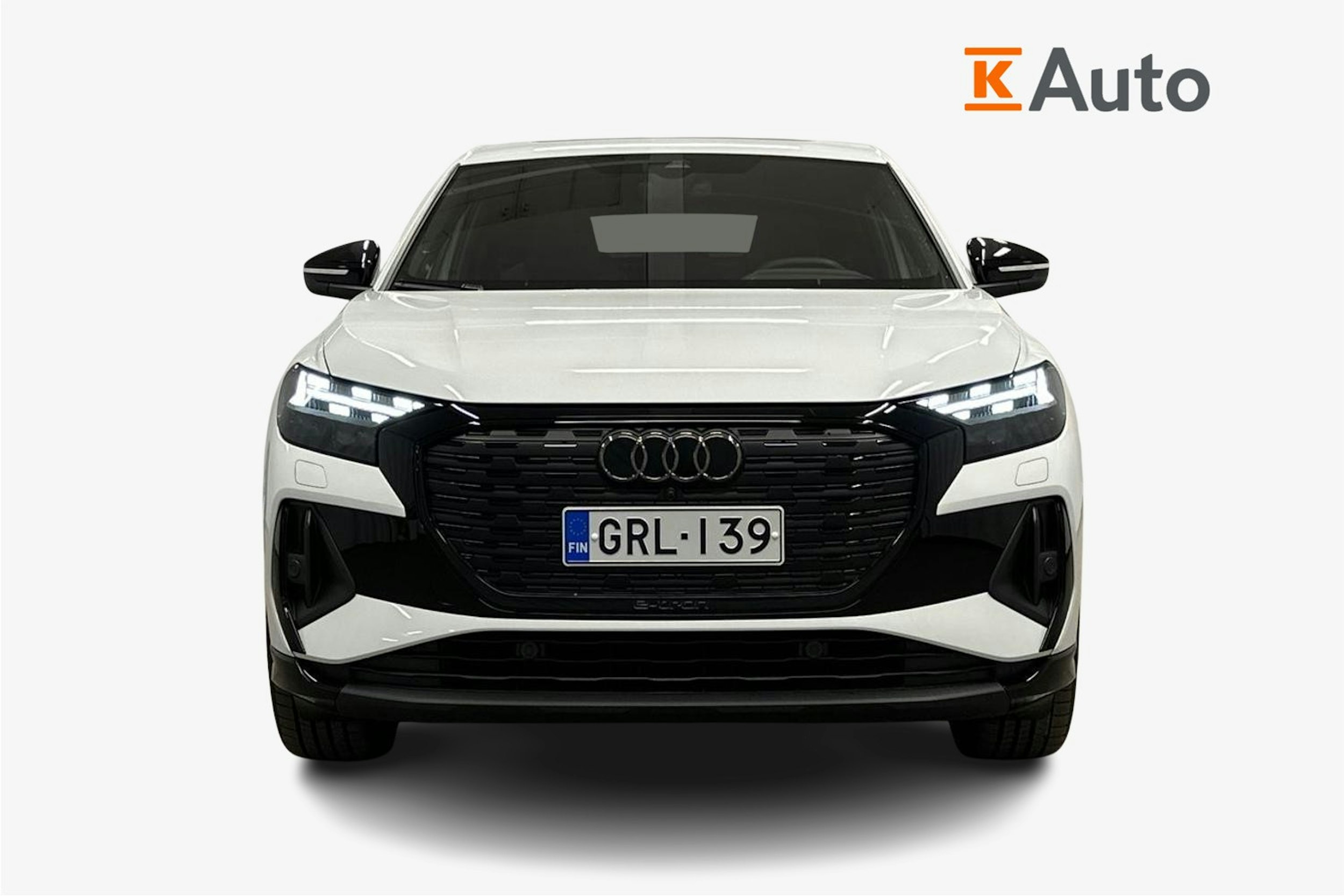valkoinen Audi Q4 e-tron 2024 kuva 5.