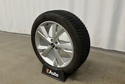valkoinen Audi Q4 e-tron 2024 kuva 13.