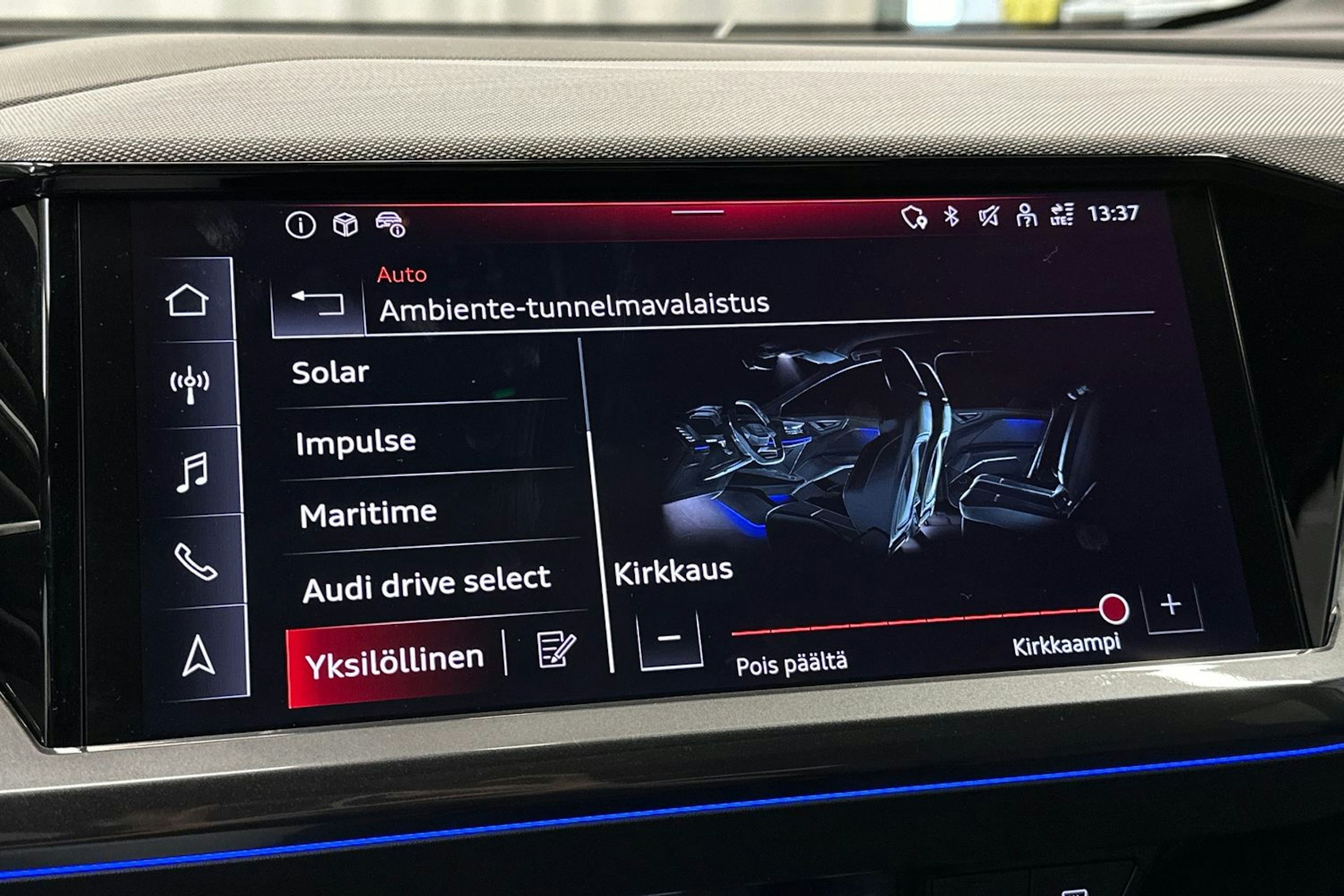 valkoinen Audi Q4 e-tron 2024 kuva 31.