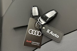 valkoinen Audi Q4 e-tron 2024 kuva 37.
