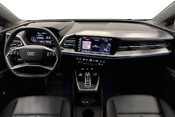 sininen Audi Q4 e-tron 2024 kuva 9.