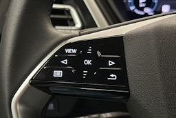 sininen Audi Q4 e-tron 2024 kuva 20.
