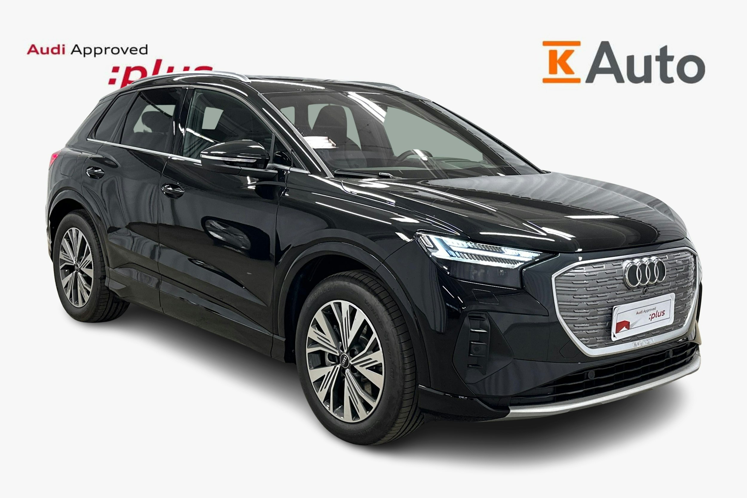 musta Audi Q4 e-tron 2024 kuva 1.