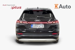 musta Audi Q4 e-tron 2024 kuva 3.